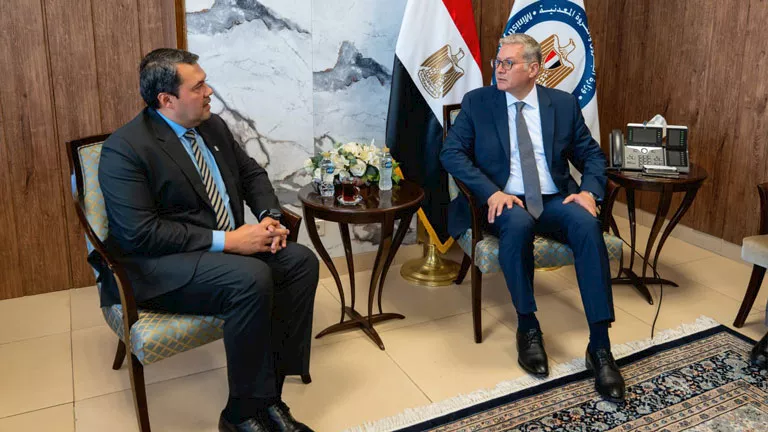 تعاون مصري إماراتي لتطبيق الذكاء الاصطناعي في البحث عن النفط والغاز