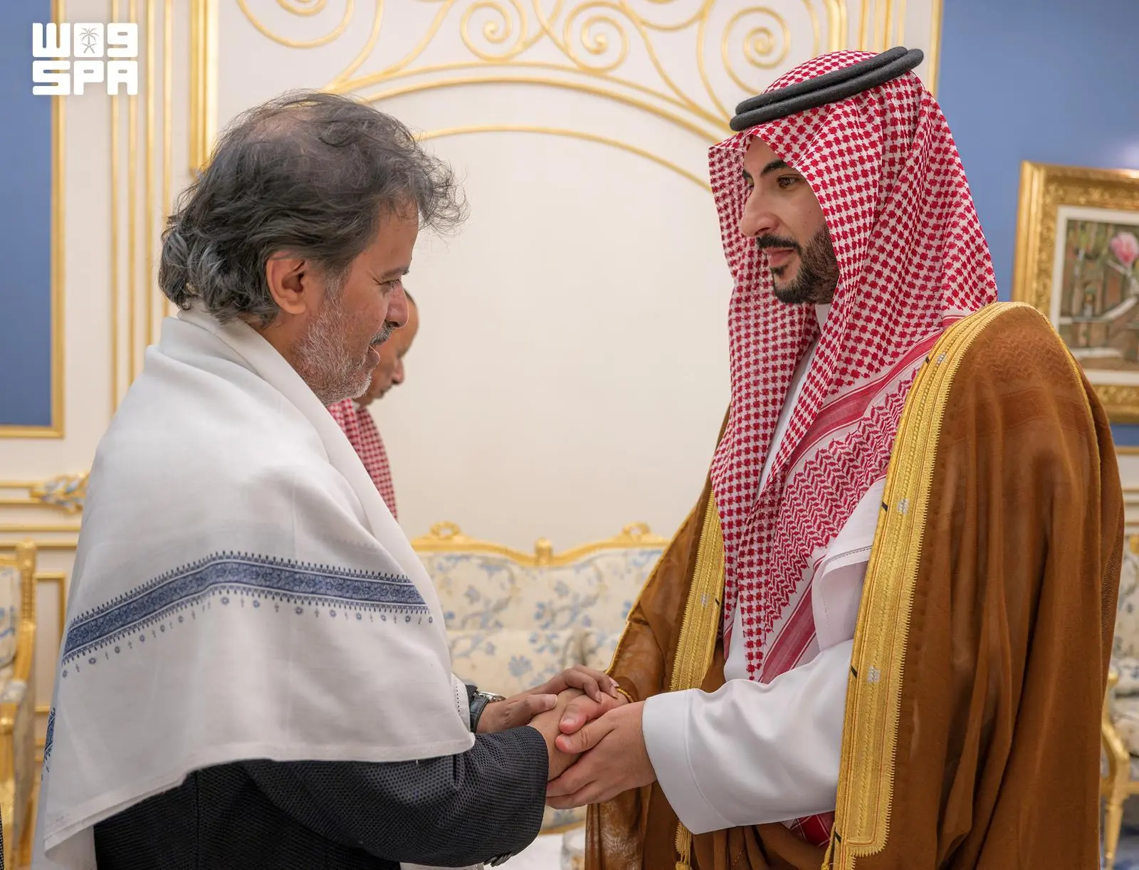 خالد بن سلمان ينقل تعازي القيادة في وفاة الرئيس اليمني السابق عبدربه منصور هادي