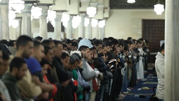 تفسير حلم صلاة التراويح في المنام وعلاقته بزوال الهموم والمشاكل