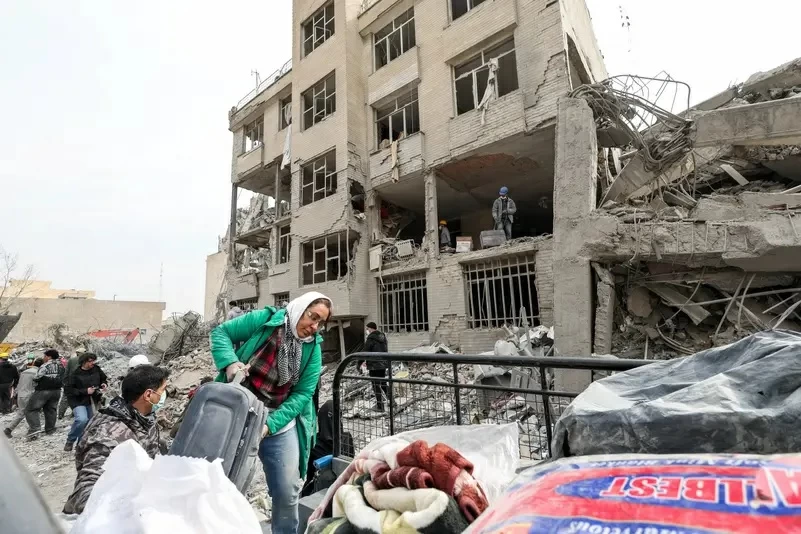 الانفجارات تهز طهران.. وإنذار إسرائيلي لسكان العاصمة