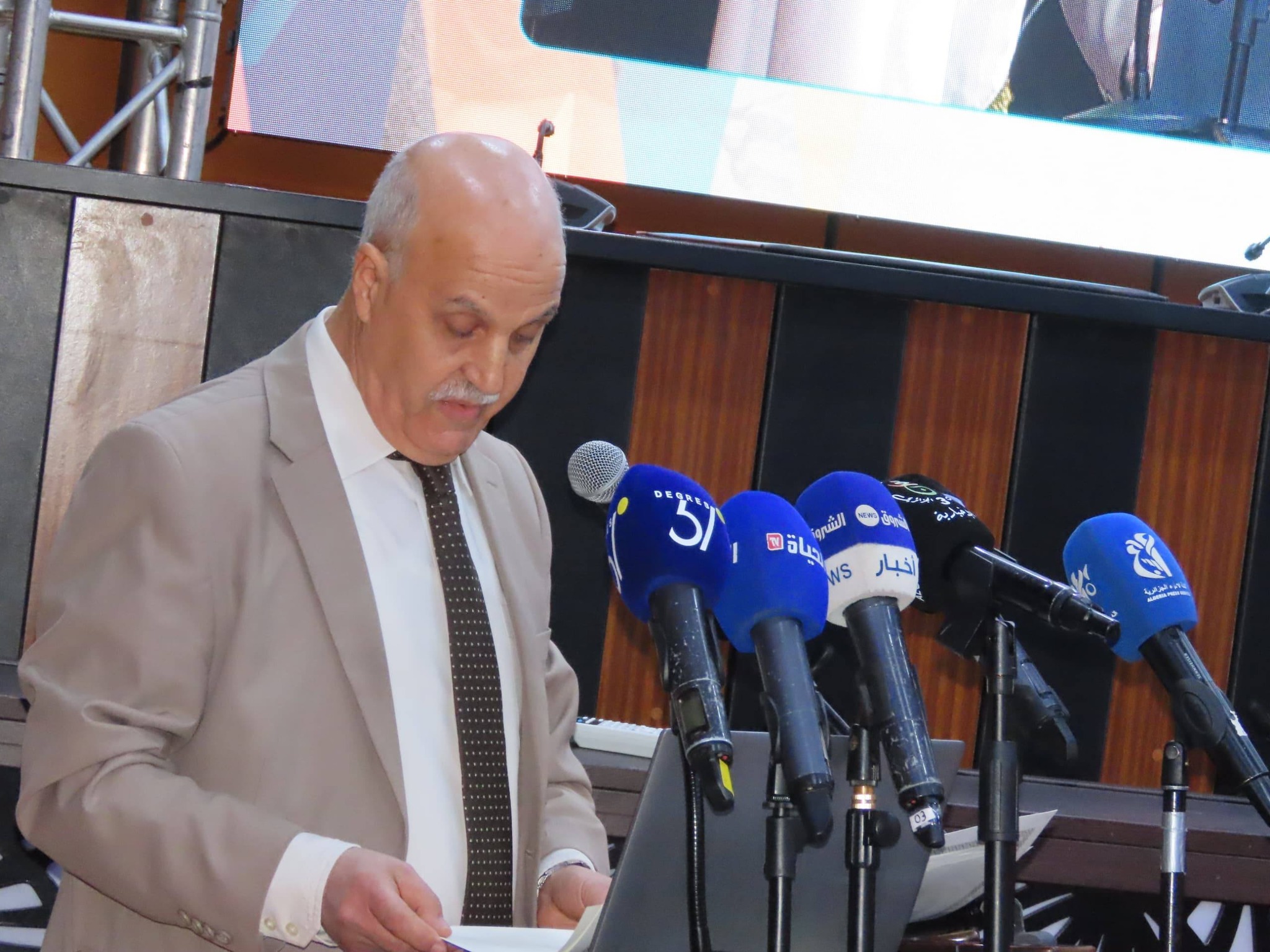 اليوم العالمي لمكافحة السمنة: إعداد دليل وطني للتكفل بهذا المرض