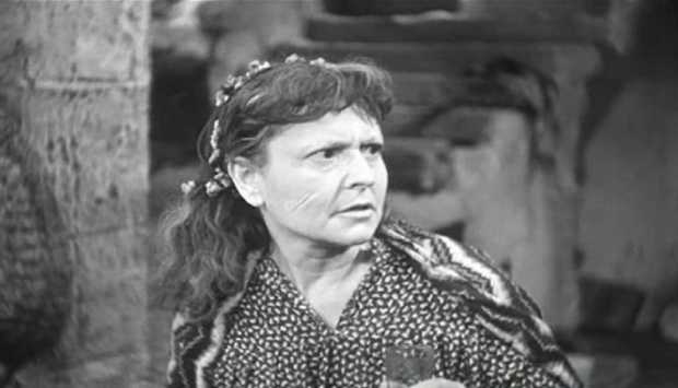 ذكرى نجمة إبراهيم.. لقبت بـ ملكة الشر ومنحها السادات وسام الاستحقاق تقديرا لعطائها الفني