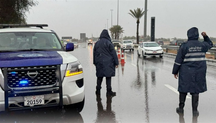 إرشادات ذهبية لقيادة آمنة أثناء تقلبات الطقس والأجواء الماطرة