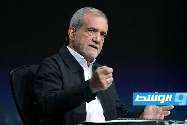 الرئيس الإيراني: العبور بمضيق هرمز سيعود إلى وضعه الطبيعي بعد استتباب الأمن