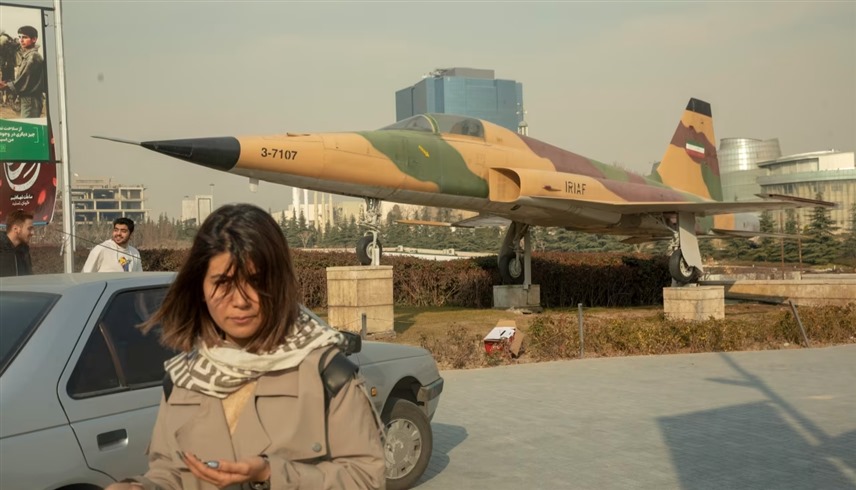 مقاتلات من الستينيات.. إيران تخوض الحرب بأسطول متهالك