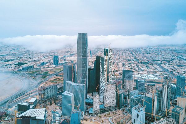 استمرار فرصة هطول أمطار رعدية وتكوّن الضباب