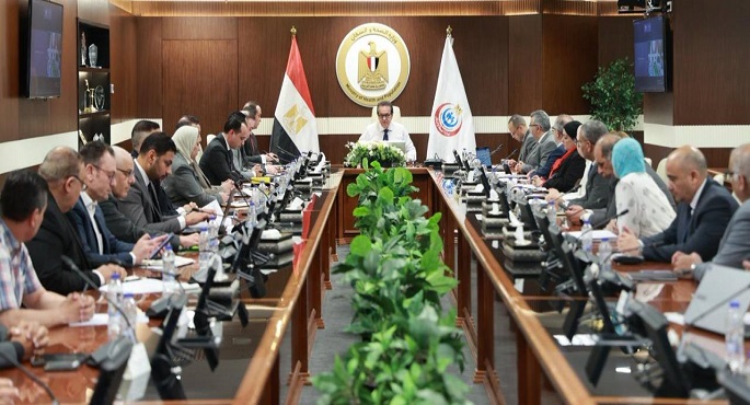 وزير الصحة يشدد على الجاهزية الكاملة لتشغيل التأمين الصحى الشامل بالمنيا