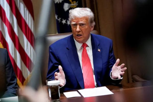 البيت الأبيض: الدبلوماسية خيار ترامب الأول مع إيران