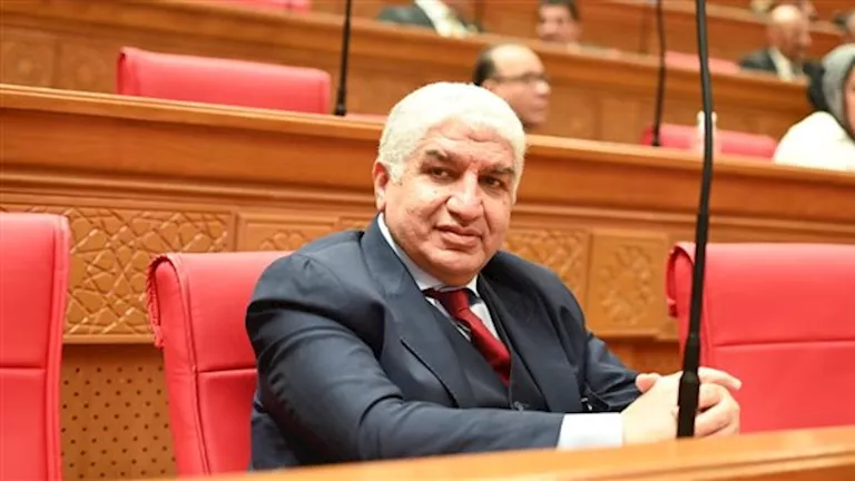 طلب مناقشة عامة لربط القبول بالكليات والمعاهد باحتياجات سوق العمل