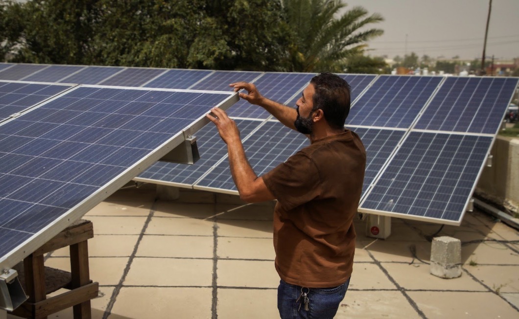 تشغيل أكثر من 150 مدرسة بالطاقة النظيفة