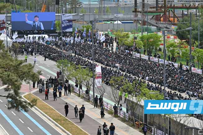عشرات الآلاف من موظفي «سامسونغ» قي كوريا الجنوبية يتظاهرون للمطالبة بزيادة رواتبهم