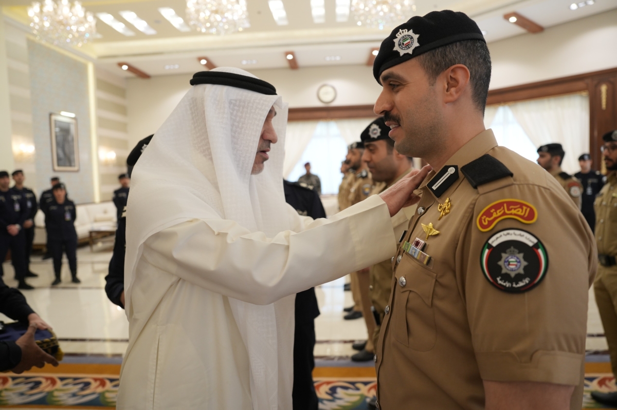 اليوسف يقلّد عدداً من الضباط رتبهم الجديدة : الترقية مسؤولية مضاعفة تتطلب الإخلاص والتفاني
