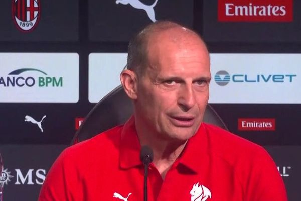 أليجري يقلل من الشائعات حول تدريب منتخب إيطاليا