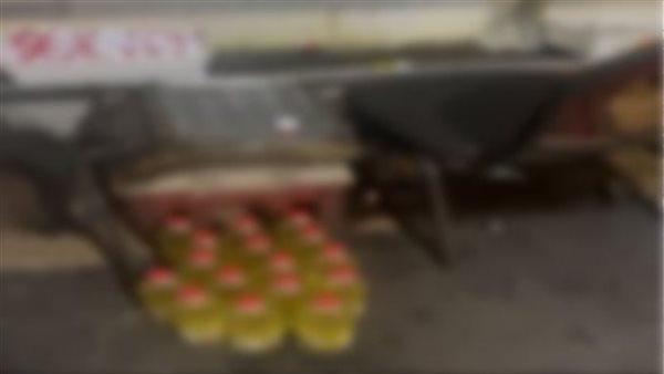 ضبط مصنع لإعادة تدوير زيوت الطعام وطرحها بالأسواق فى أبو النمرس