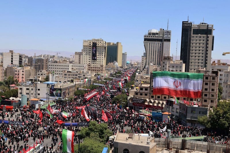 ذي أتلانتك: إيران وليس أمريكا هي من تتحكم بالحرب الحالية.. وترامب متخبط كعادته ويخلط الأمور ببعضها