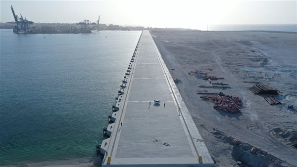 النقل تنشر تقريرا مصورا لمشروع محطة حاويات رصيف 100 بالدخيلة