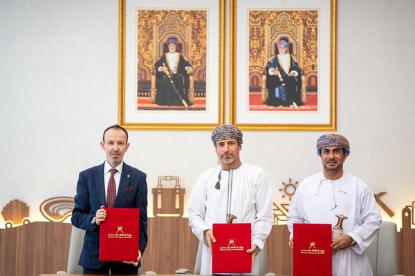 التوقيع على اتفاقية منطقة الامتياز رقم 80 الواقعة في محافظة مسندم