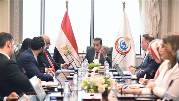 "عبدالغفار": الدولة تولي اهتماما بتبني أحدث الحلول والتقنيات الطبية لتطوير المنظومة الصحية