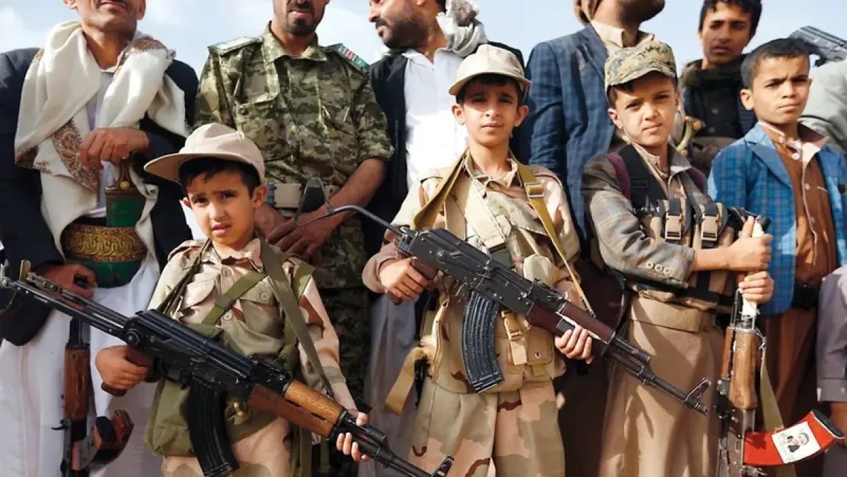 المراكز الصيفية الحوثية تحوّل الأطفال إلى وقود للحرب