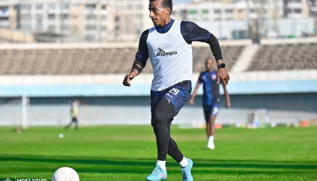 الزمالك ينعى والد محمد عبد الشافي نجم القلعة البيضاء السابق