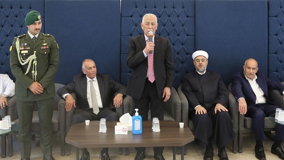 مندوبا عن الملك وولي العهد.. العيسوي يعزي عشيرة العتوم وآل ناصيف