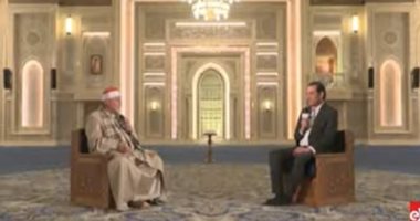 عبد اللطيف وهدان يبدع في ابتهال رمضان جاء فجددوا الإيمان ببرنامج باب الرجاء