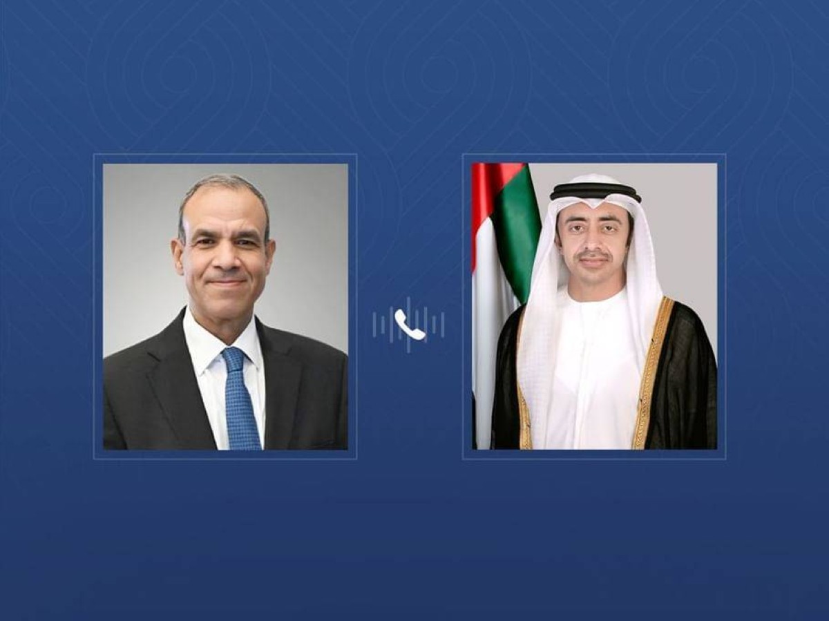 عبدالله بن زايد يبحث هاتفياً مع وزير خارجية مصر الأوضاع في المنطقة