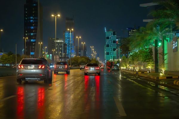 أمطار غزيرة على مدينة الرياض