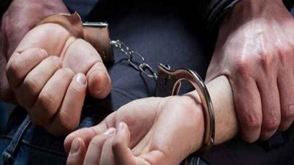 الداخلية تكشف لغز ثغرة تطبيق تحويل الأموال.. سقوط شاب جمع ثروة من الذهب والعملات