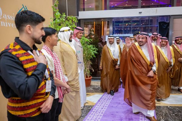 أمير القصيم يرعى مهرجان "تراث الشعوب"
