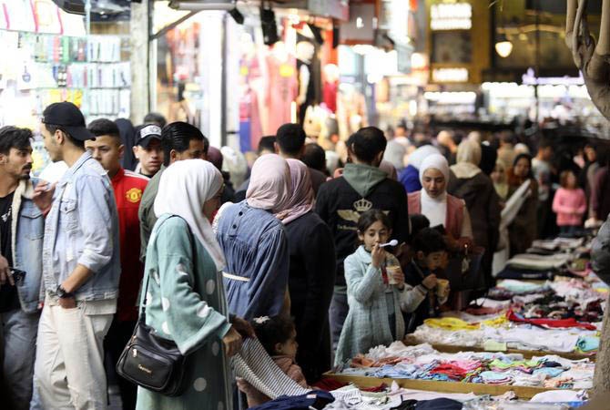 ارتفاع وتيرة الحركة الشرائية في أسواق الزرقاء قبيل عيد الفطر