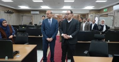 محافظ أسيوط يتفقد مركز سيطرة الشبكة الوطنية للطوارئ بالديوان العام