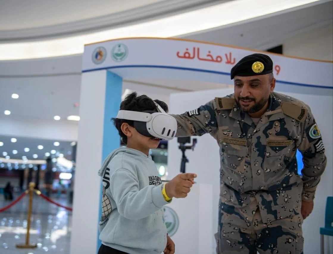 حرس الحدود يُنظم معرض «وطن بلا مخالف» في عرعر