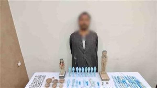 ضبط 509 قطع أثرية بحوزة عامل في أسيوط