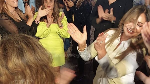 شاهد، فنانات رفعن شعار "طيبة تاني لا.. حب تاني لا" في مهرجان سينما المرأة بأسوان