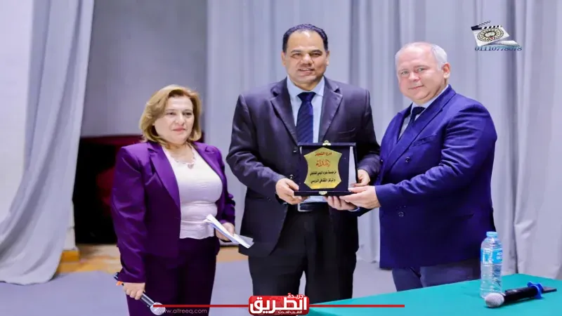حماد الرمحي في صدارة المكرّمين باحتفالية المركز الثقافي الروسي وسفراء الوعي
