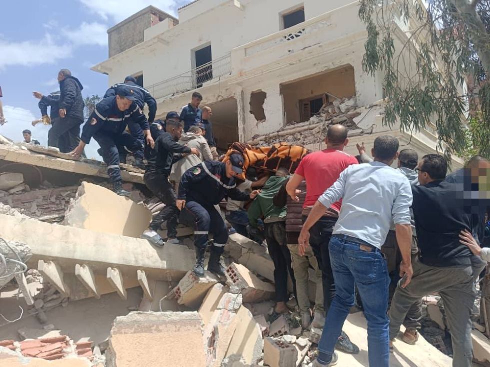 وفاة شخصين شرق الجزائر في تسرب غاز أدى إلى انهيار بناية