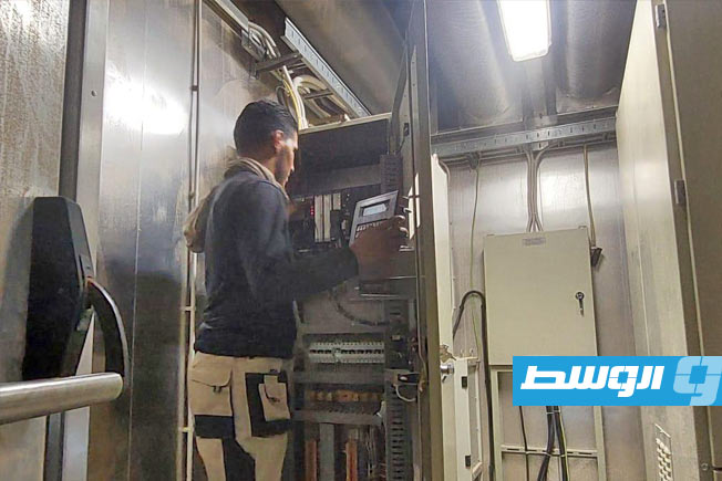 «النهر الصناعي»: عودة الكهرباء لحقول آبار الحساونة والسرير