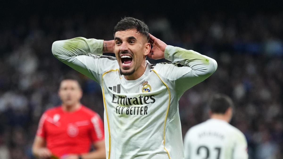 ريال مدريد يُبعد سيبايوس عن قائمة بيتيس بسبب خلاف مع أربيلوا
