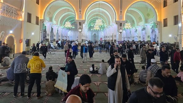 انطلاق تكبيرات صلاة عيد الفطر بمسجد الصديق في مصر الجديدة (فيديو)