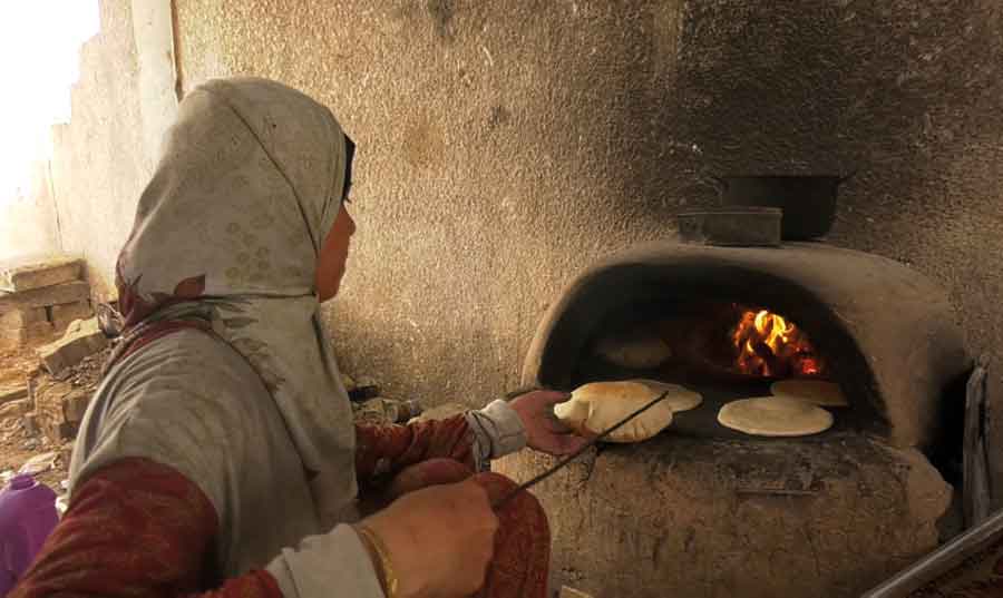 تفاقم أزمة غاز الطهي في غزة… حصارٌ يمنع الإمداد ومواقد بدائية تخنق أنفاس النازحين