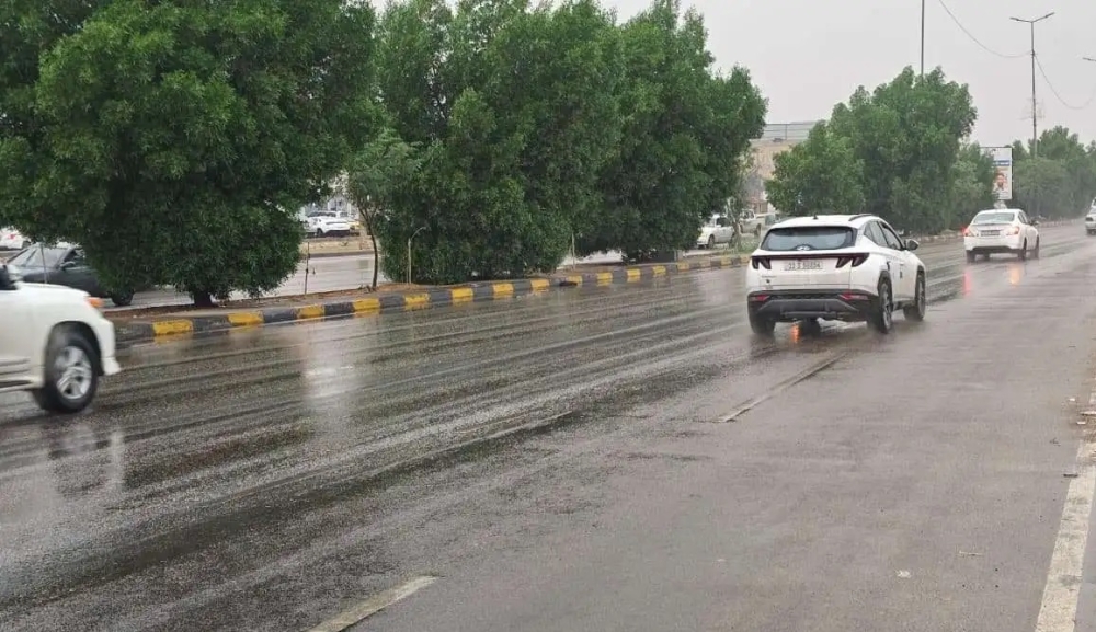 إنذار أحمر.. أمطار غزيرة على أجزاء من 3 مناطق اليوم الأربعاء