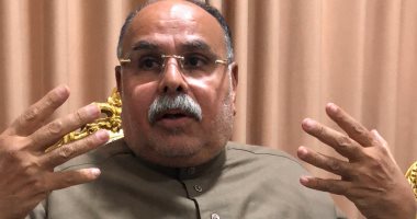 عمدة قرية محمد صلاح: تمنينا أن ينهى مسيرته الرياضية مع الريدز