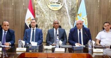 محافظ كفر الشيخ يناقش استعدادات انطلاق مبادرة جميلة يا بلدى مايو المقبل