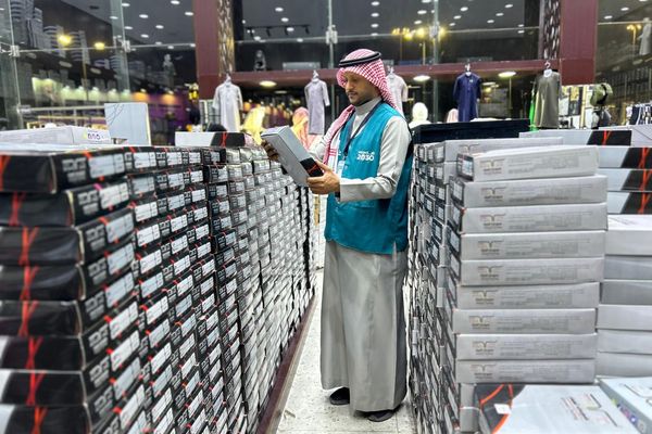 «التجارة» تنفذ أكثر من 12،900 زيارة تفتيشية على منافذ بيع مستلزمات العيد وزكاة الفطر ومحال الحلويات