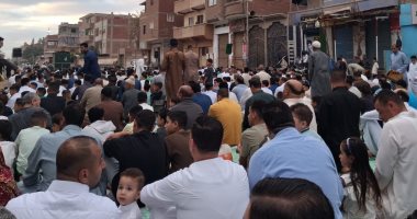 بهجة وفرحة بقرية الشبراوين بالشرقية بعد صلاة عيد الأضحى