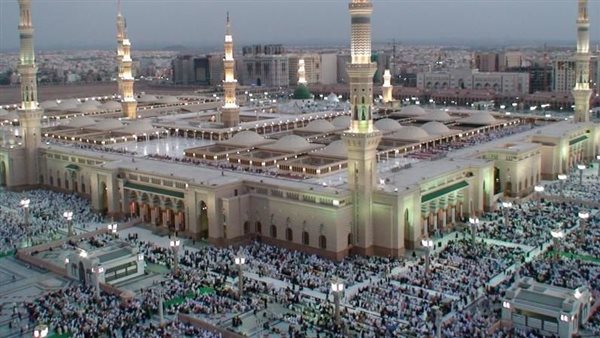 أول صلاة للشيخ صالح المغامسي في الحرم النبوي بعد تعيينه إماما (فيديو)