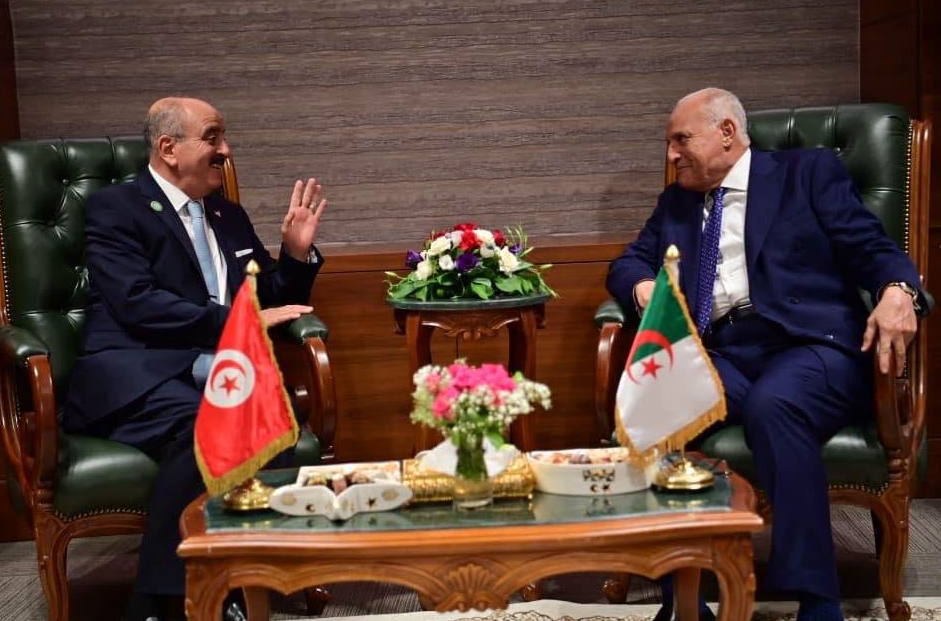 تقييم شامل لواقع التعاون الثنائي بين الجزائر وتونس