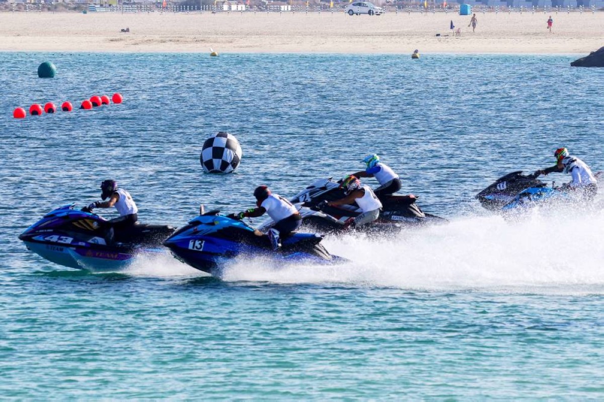 سباق دبي للدراجات المائية 14 الجاري