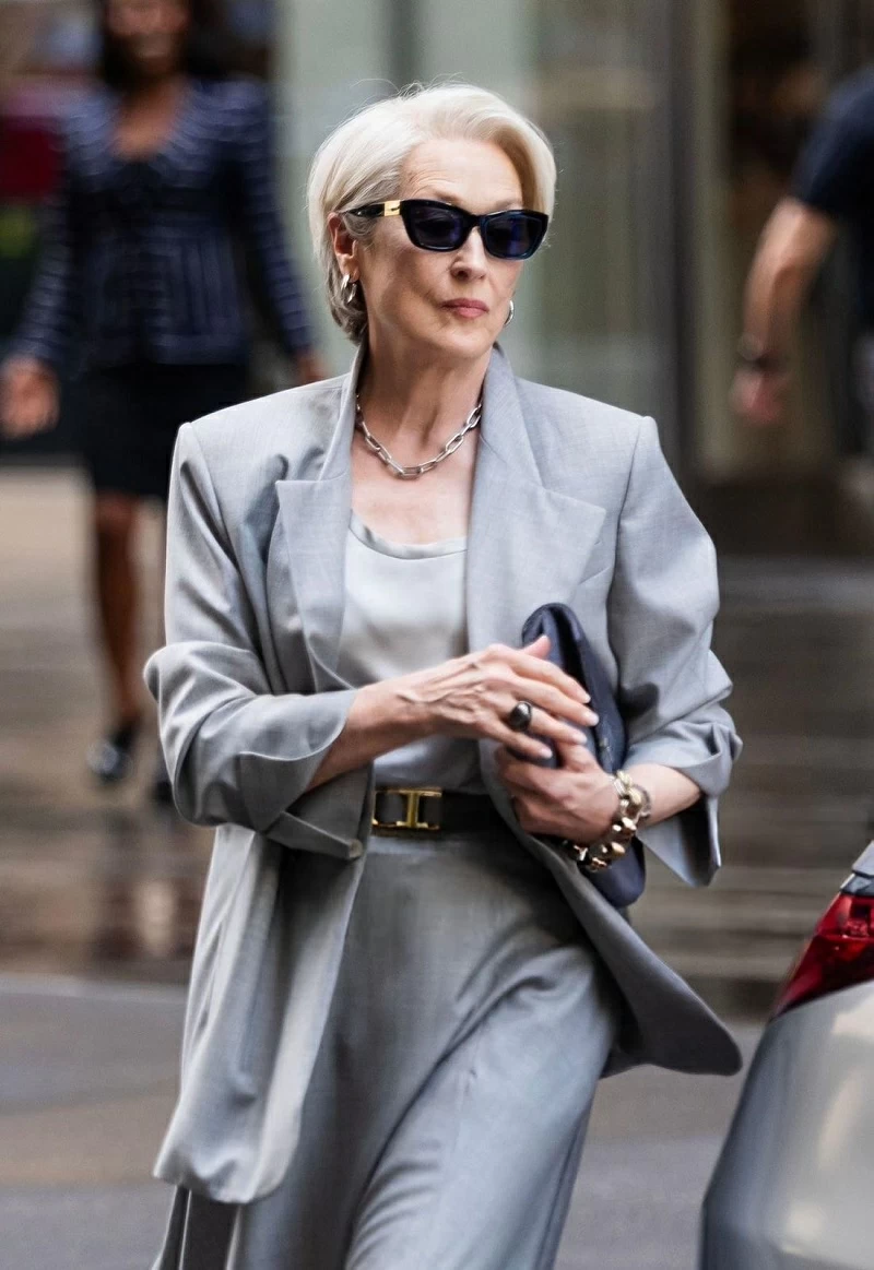 أزياء The Devil Wears Prada 2: فخامة جديدة أم نخبوية تقليدية؟